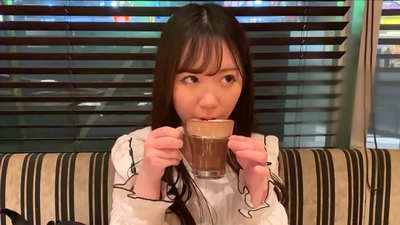 उनी युनिभर्सिटीमा एउटै क्लबकी साथी हुन्। र उनी क्लबमा सबैभन्दा आकर्षक केटी हुन्। यो जापानी सेक्सी वातावरण हो।